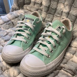 Converse Chuck Taylors